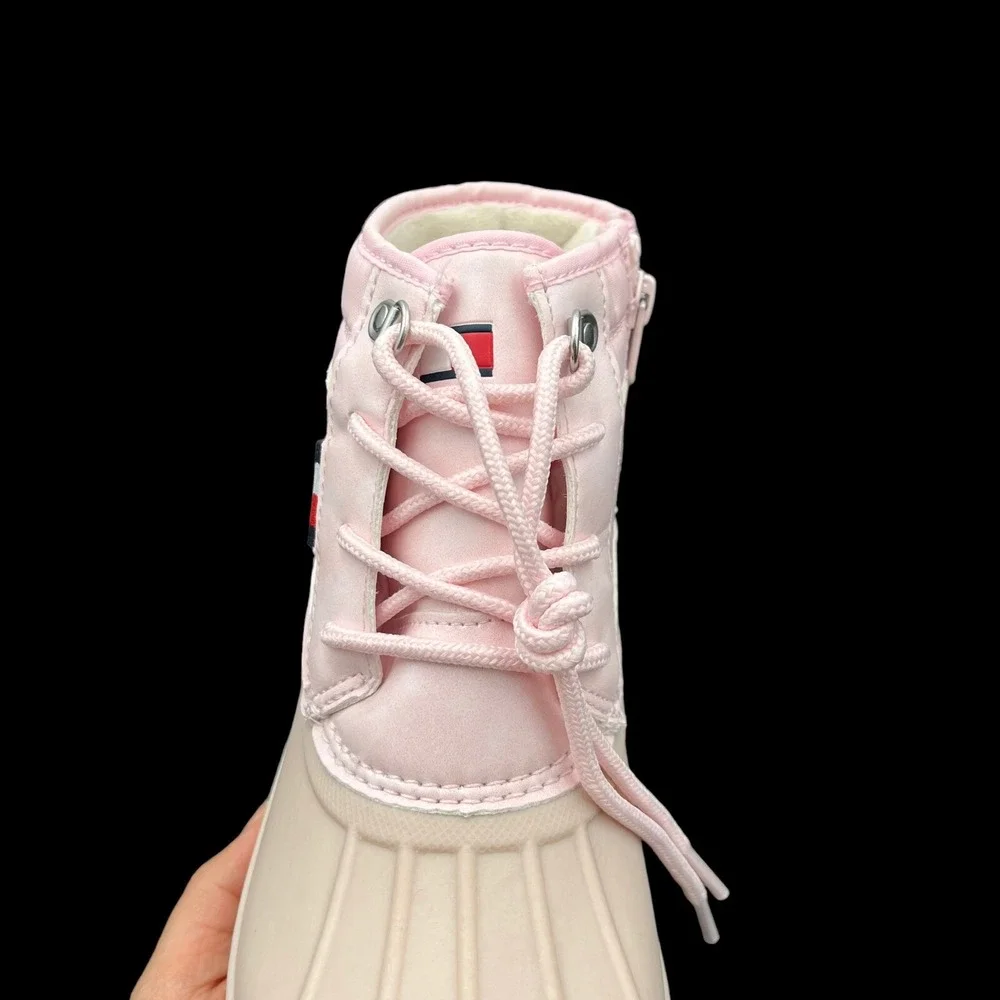 Tommy Hilfiger‎ Youth Girls Winter Duck Boot Size 5 Light Pink Lined Cozy &Warm